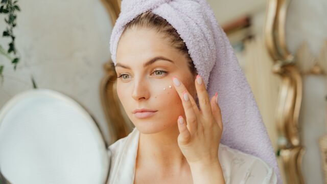 Niacinamide: the unglamorous ingredient quietly doing more than your whole routine